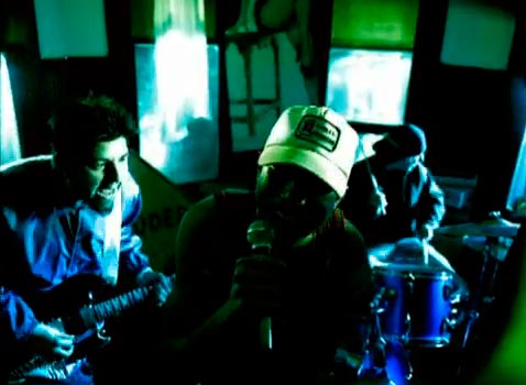 Видео «Best U Can» группы Tha Liks с участием Чино Морено и Эйба Каннингама