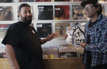 Cтивен Карпентер и DJ C-Minus в музыкальном магазине «High-Fidelity» в Лос-Анджелесе