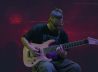 Стивен Карпентер исполняет на гитаре «Geometric Headdress»