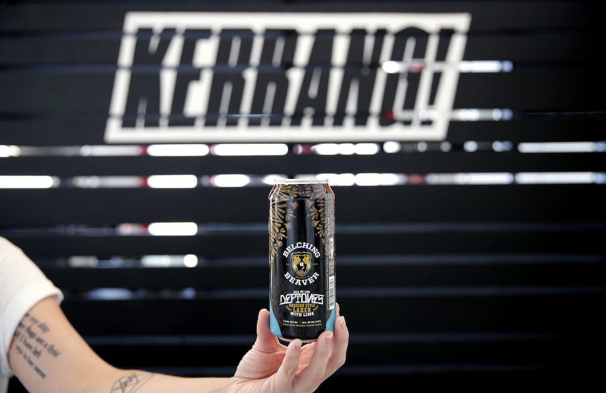 «Kerrang!» попробовал новое фестивальное пиво Deftones