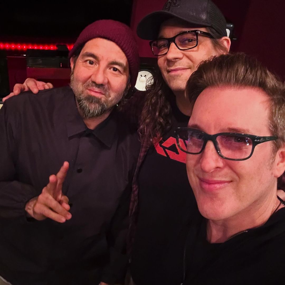 Чино Морено заканчивает работу над новым альбомом Deftones вместе с продюсером Ником Раскулинецем