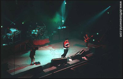 Deftones в Порту, Португалия, Coliseum (27 февраля 2001 года)