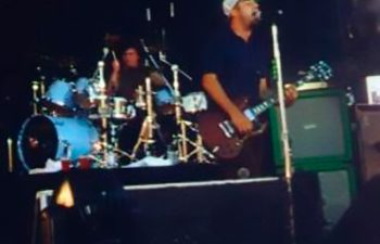 Выступление Deftones в Джордже, штат Вашингтон, США, «The Gorge Amphitheater» (13 июля 2001 года)